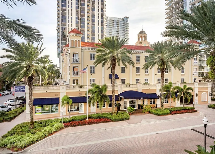 Hampton Inn & Suites St. Petersburg/Downtown