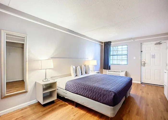 Soho Inn And Suites Jacksonville North