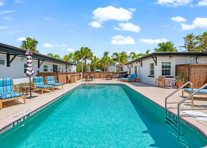 Haley\'S At Anna Maria Island Inn
