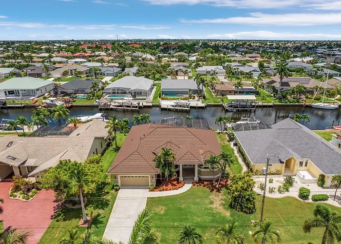 Ocean Drive Sw Cape - Waterfront Private Home Locally Owned & Managed, Fair & Honest Pricing