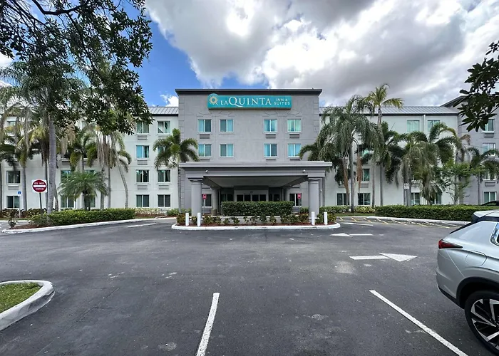 La Quinta Inn & Suites by Wyndham Sunrise Sawgrass Mills