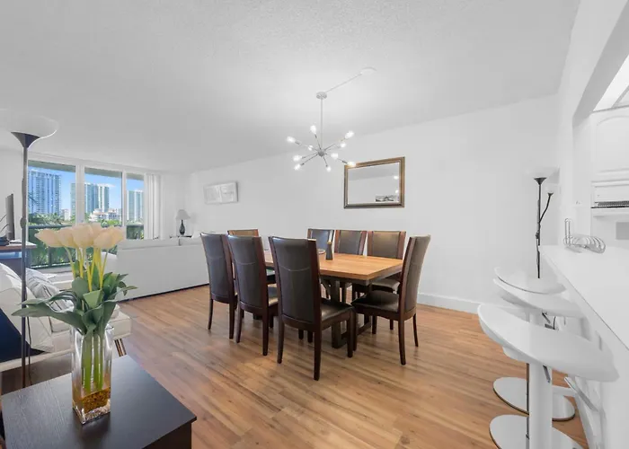 Nice And Economic Family Apartment On The Beach