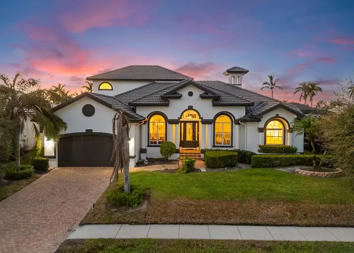 Unique 5 Bed Waterfront Woodbine Ct With Private Pool