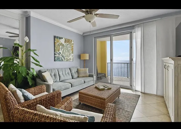 Beautiful Beachfront Views - The Retreat At Emerald Isle
