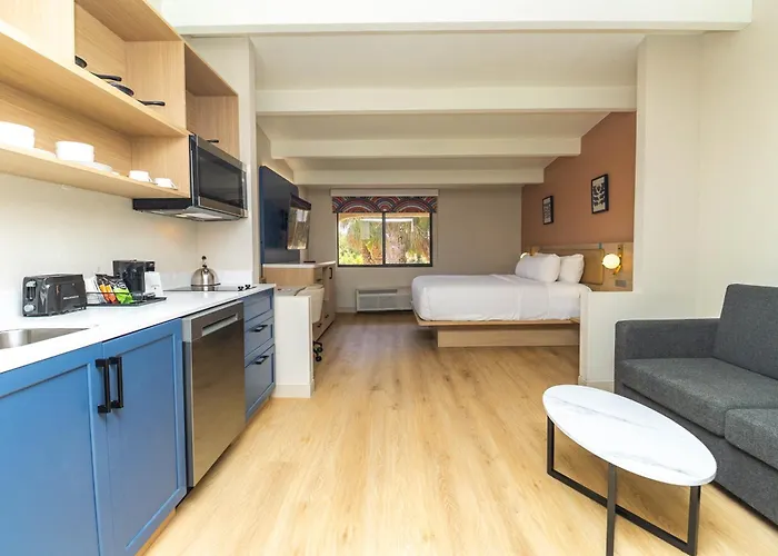 Ramada By Wyndham Davenport Orlando South