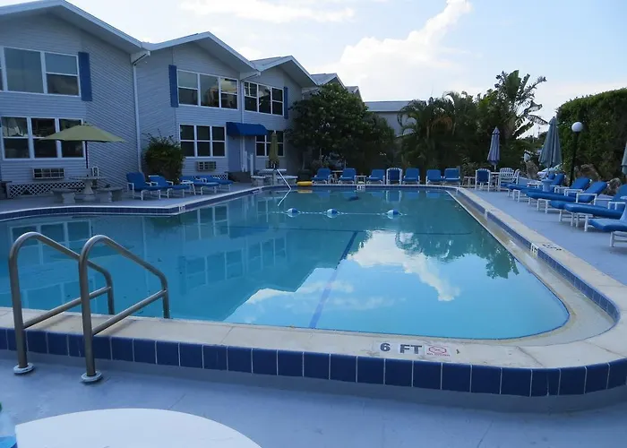 Dolphin Inn