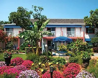 Smuggler\'S Cove Resort