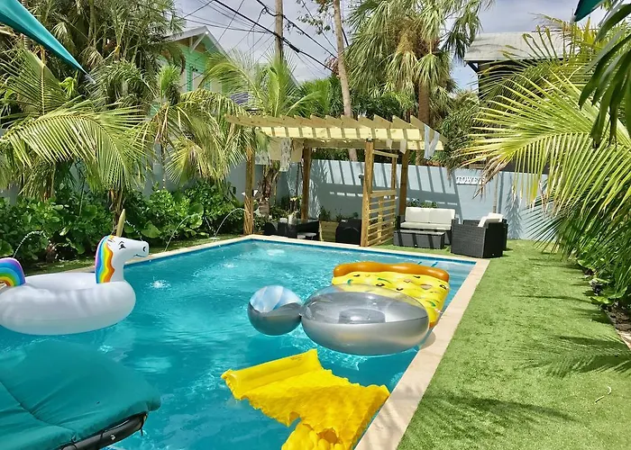 Tropical Garden Bungalow B