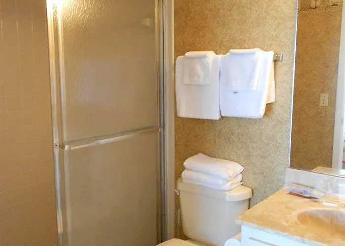 Sunglow Resort 305