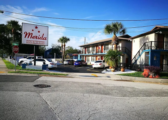 Merida Inn & Suites