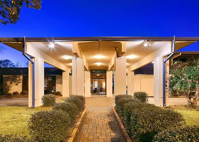 Best Western Crossroads Inn