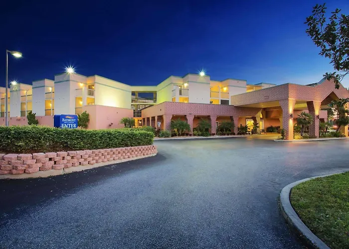 Baymont By Wyndham Tampa Near Busch Gardens