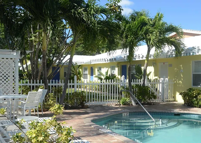 Bahama Beach Club Pompano - Fort Lauderdale - Charming And Cozy Studios & Apartments Close To Beach With Pool