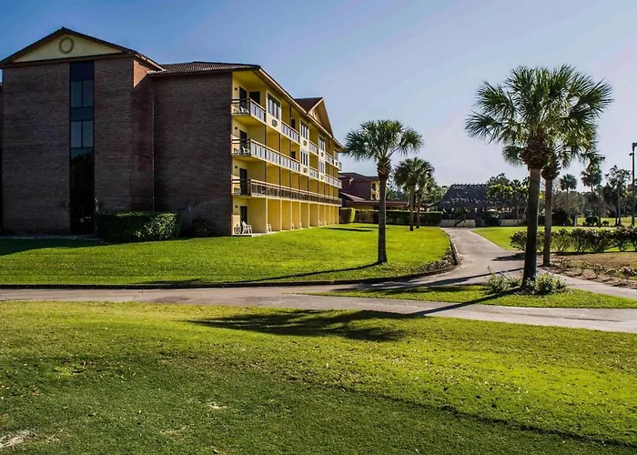 Quality Inn And Suites Golf Resort