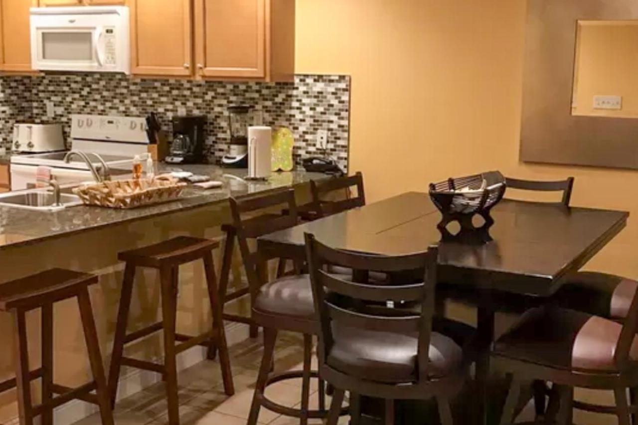Sterling Breeze Apartment