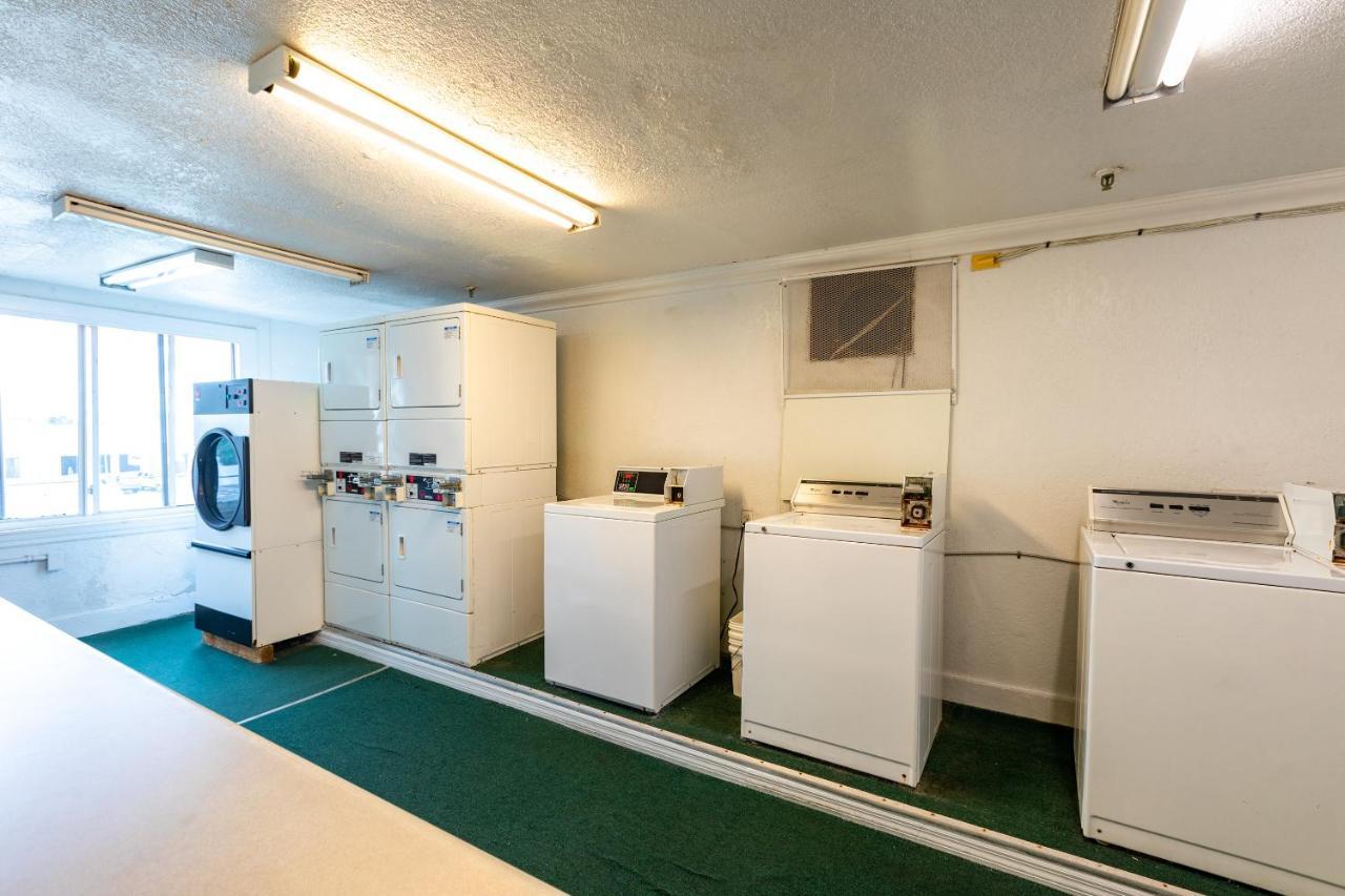 Hotel Grand Shores West