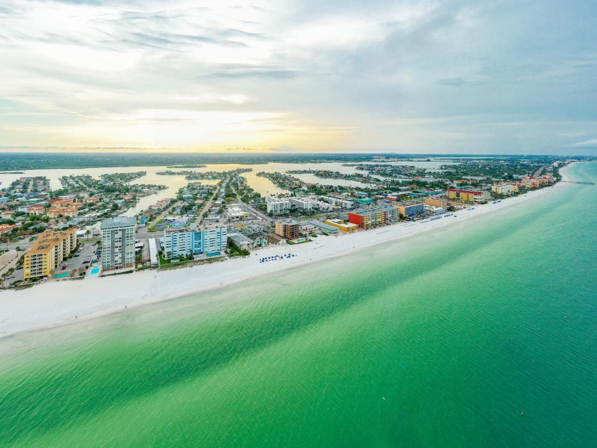 Grand Shores West Hotel 3*