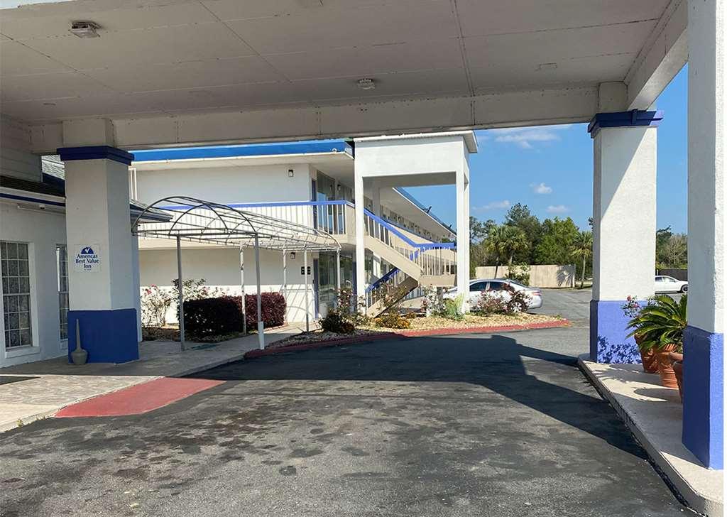 6 Marianna, Fl Hotel