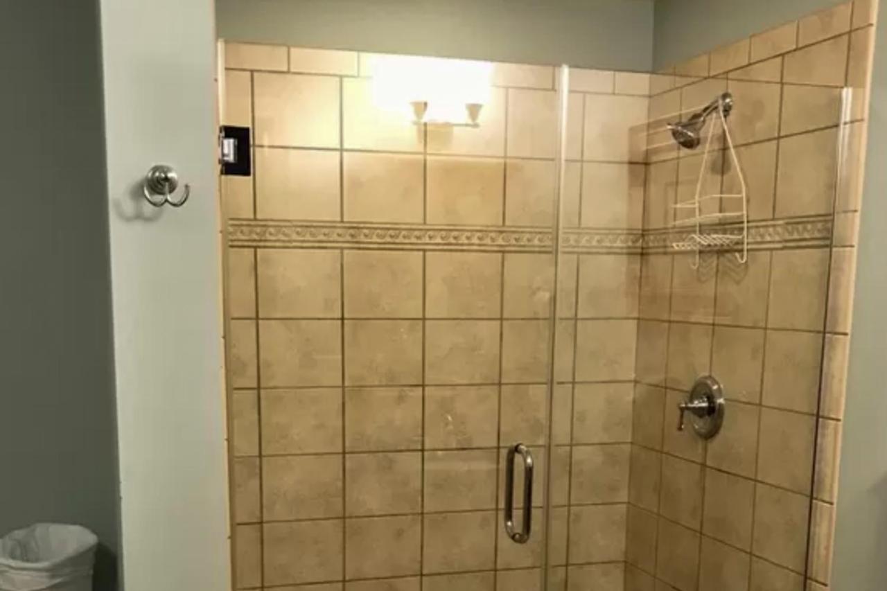 Sterling Breeze Apartment