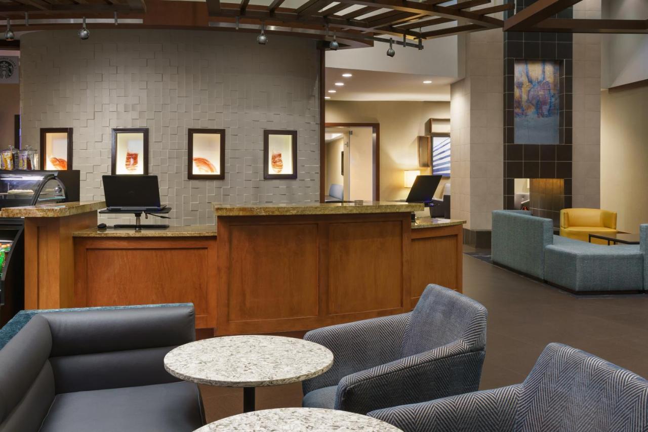 Hyatt Place Lauderdale Airport/cruise Port Hotel 3*