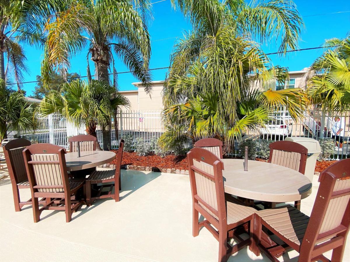 Aparthotel Camelot By The Sea Tierra Verde