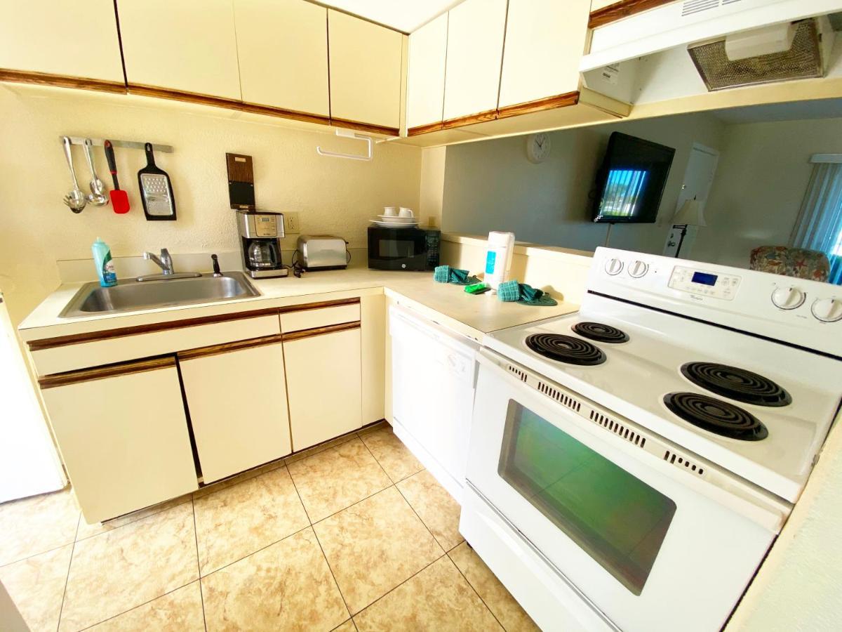 Aparthotel Camelot By The Sea 3*