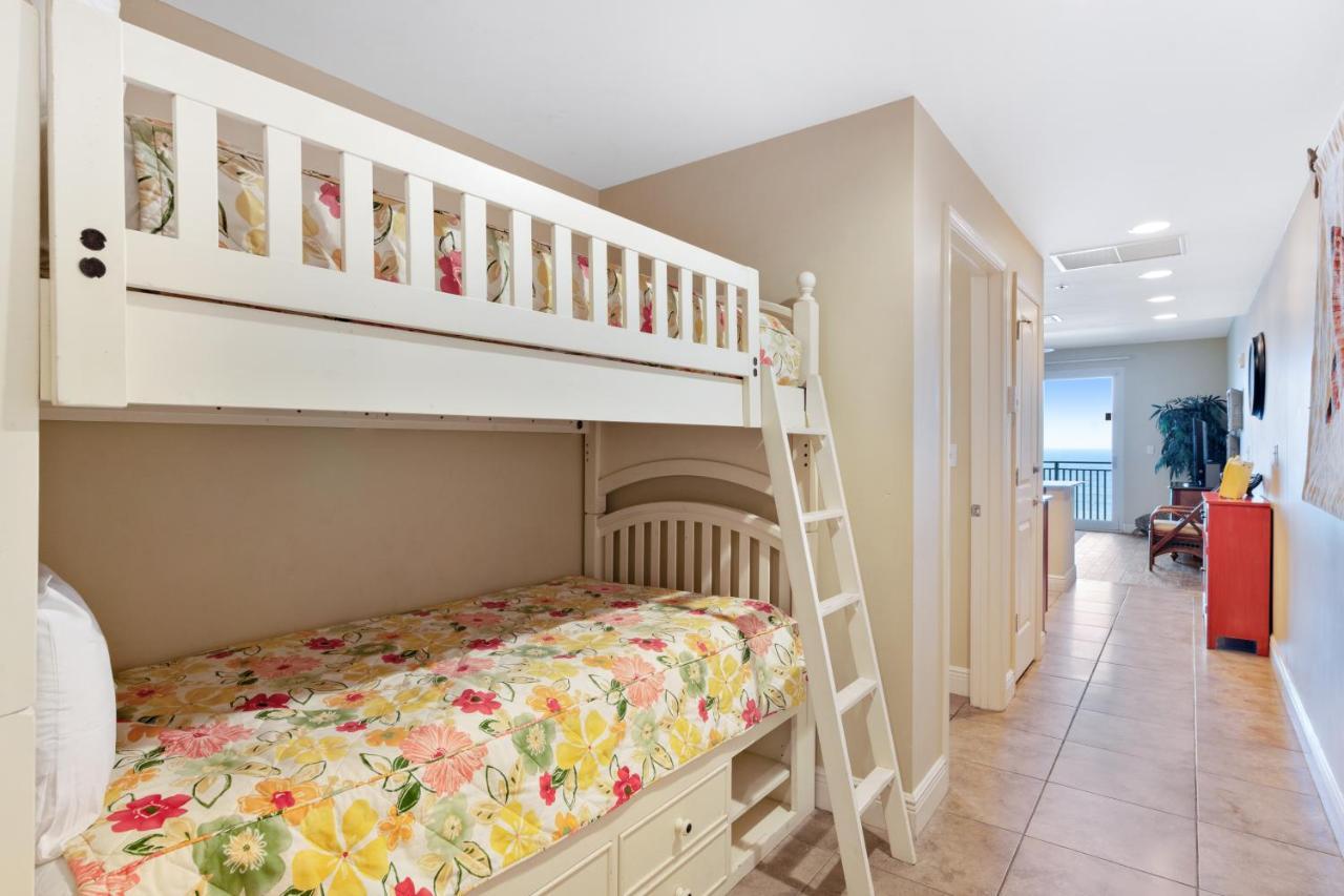 Sterling Breeze Apartment