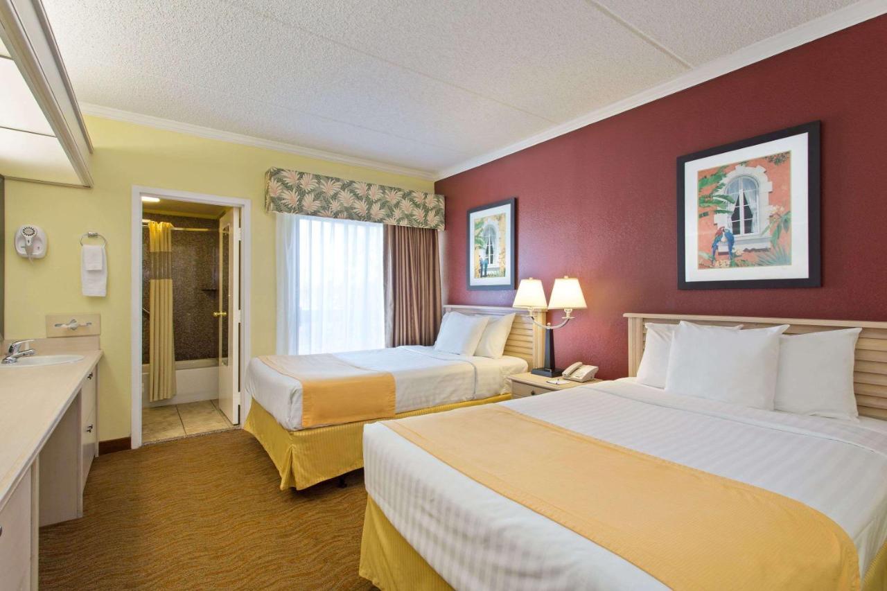 Baymont By Wyndham Near Busch Gardens Hotel