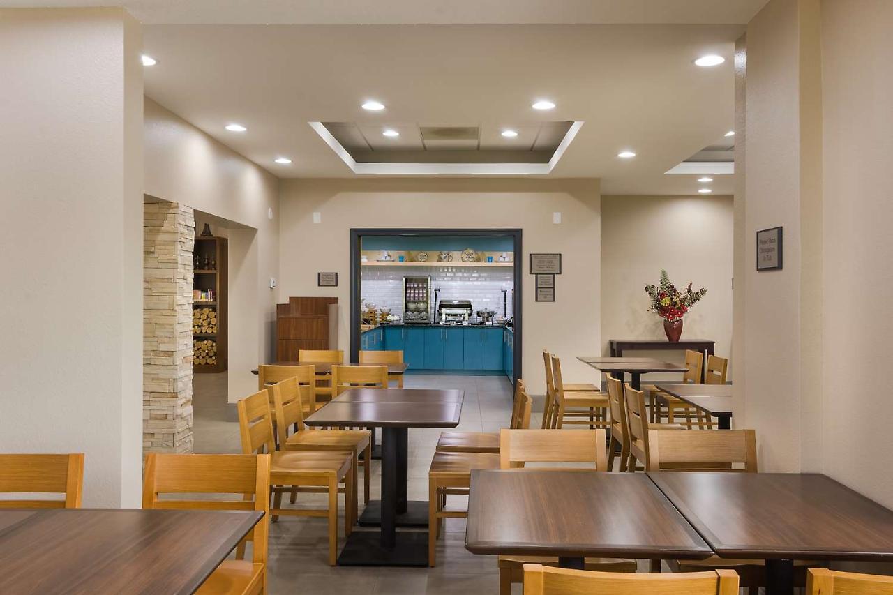 Country & By Radisson, St Petersburg - Clearwater, Fl 3* Pinellas Park