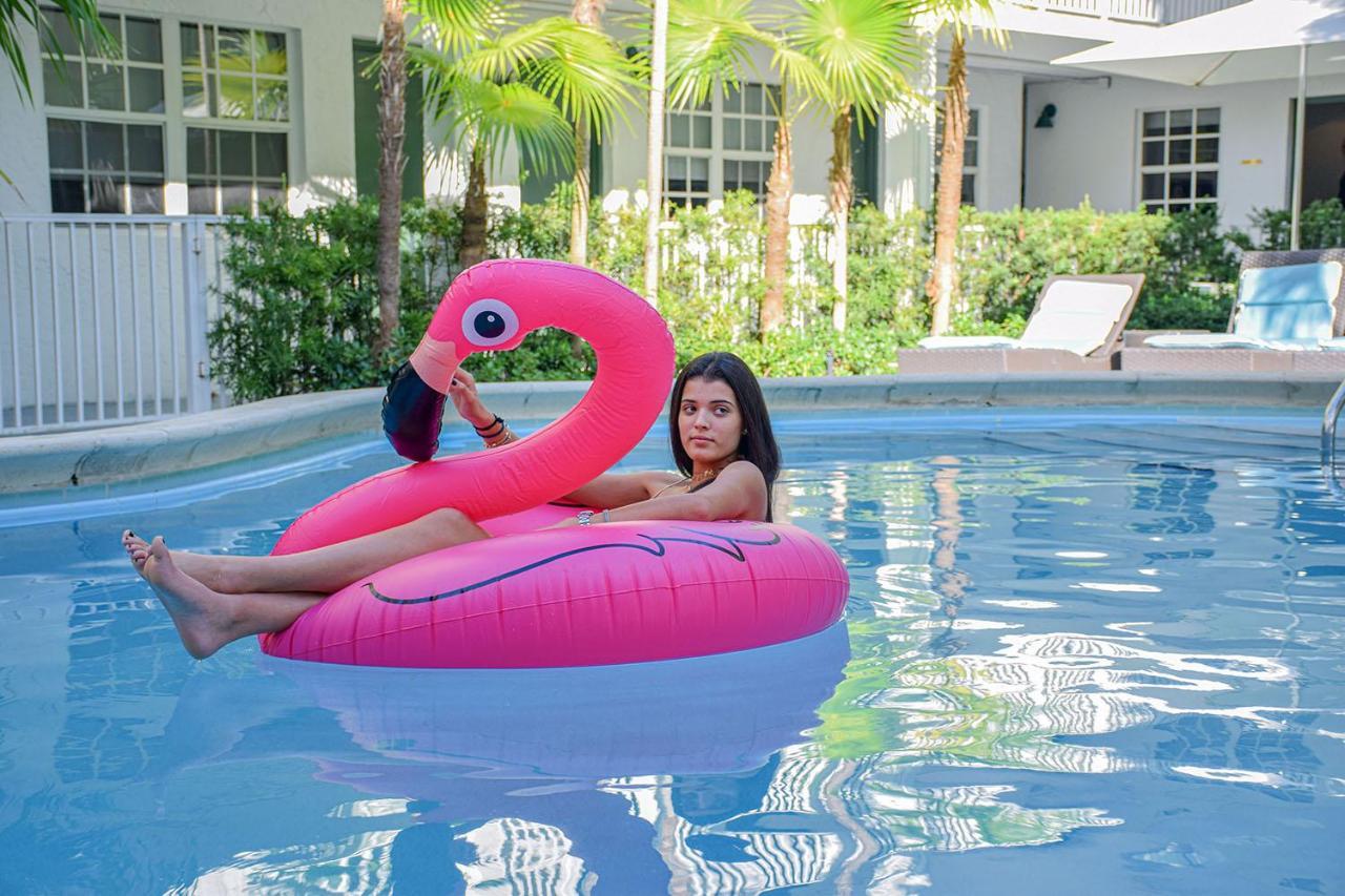 Hotel Coral Reef At Key Biscayne