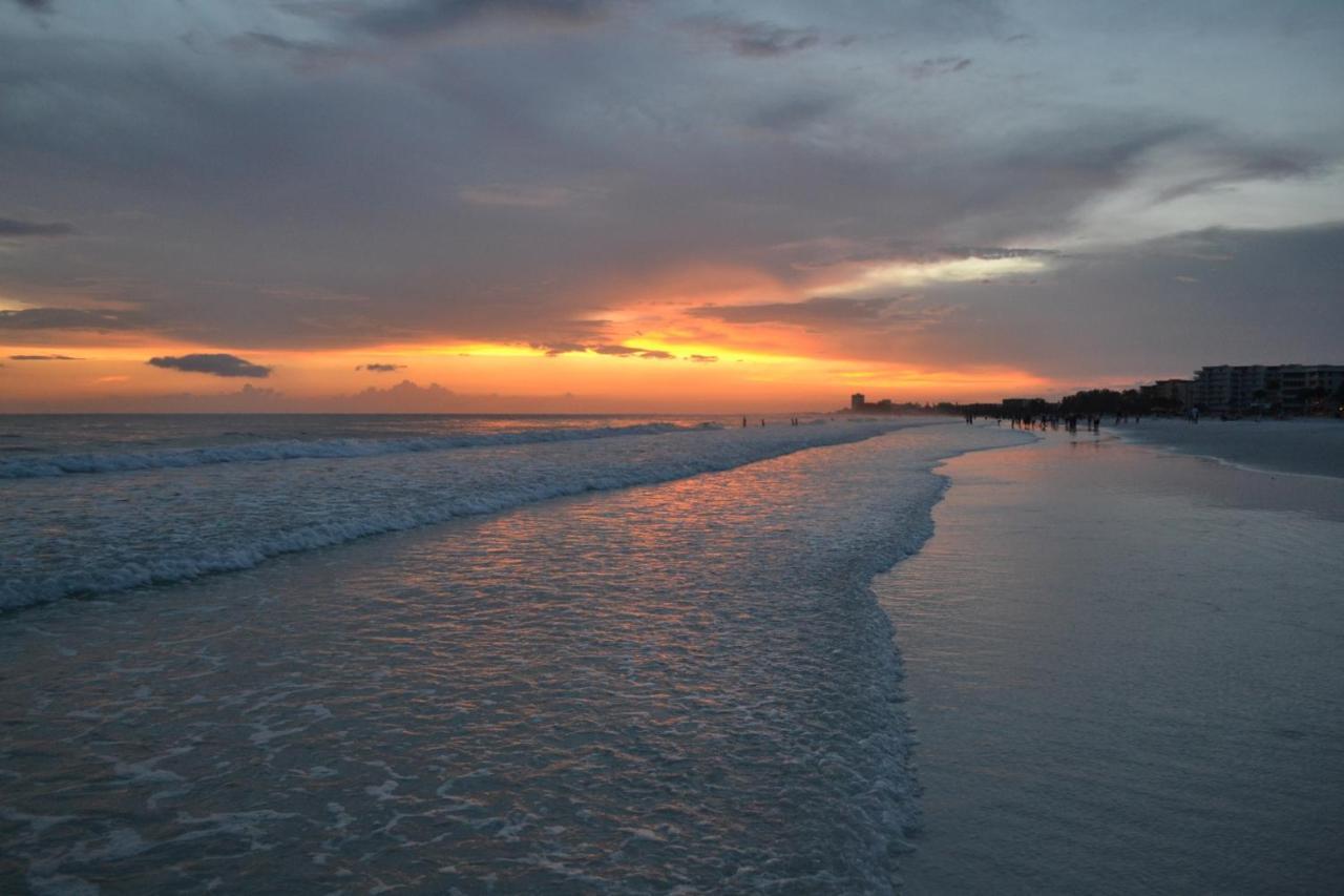 Island House Beach 11