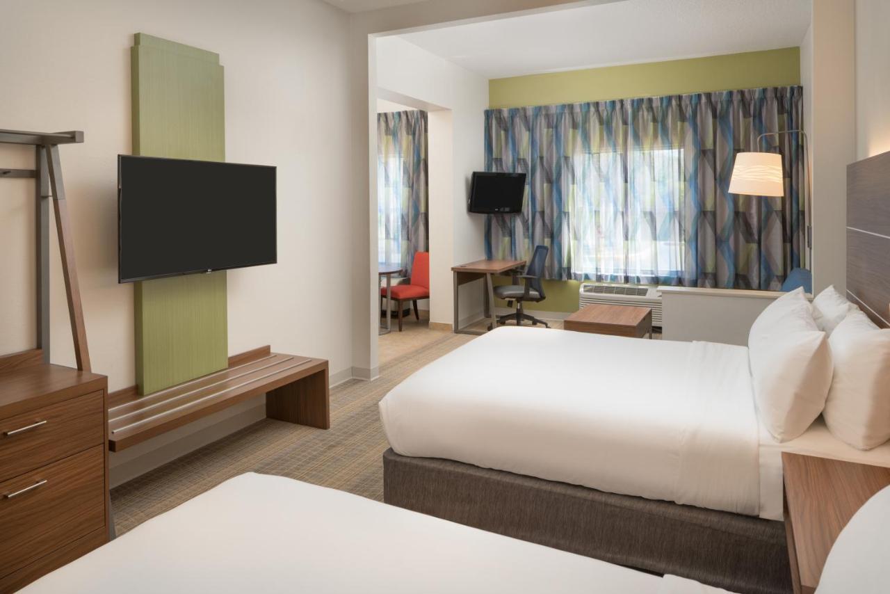 Hotel Express & International Airport By Ihg 2*