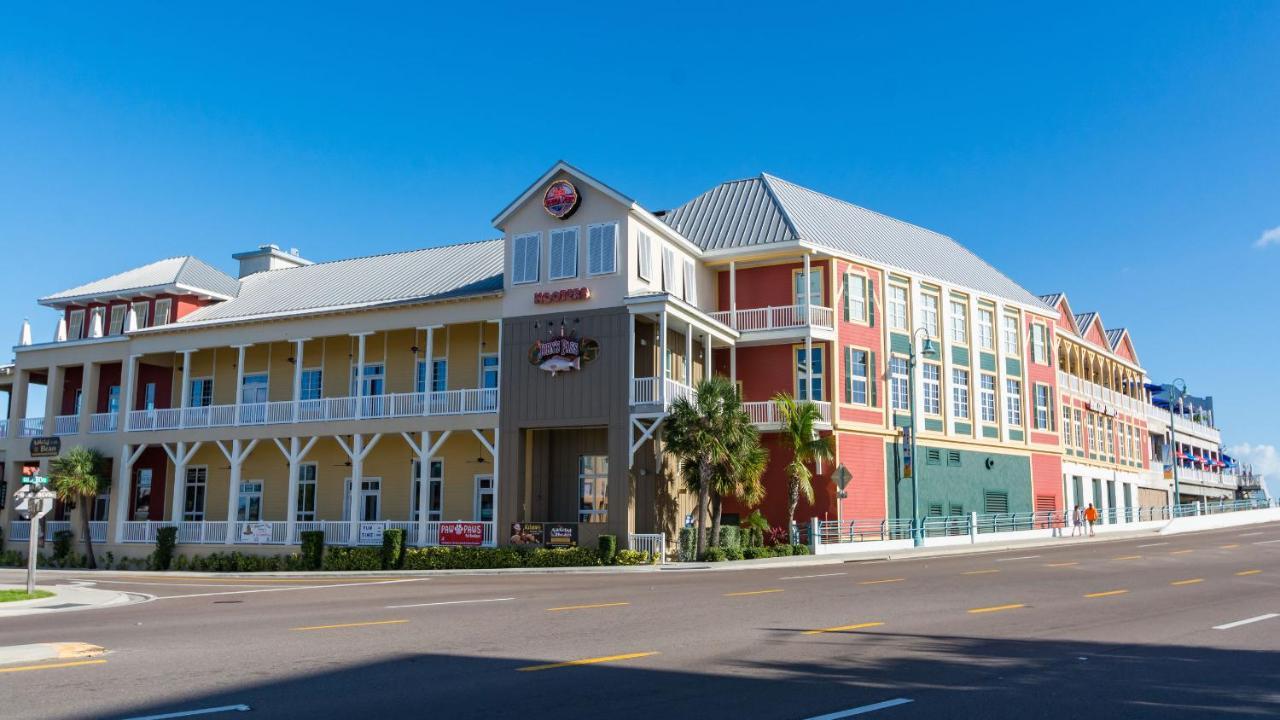 202 Place Holiday home