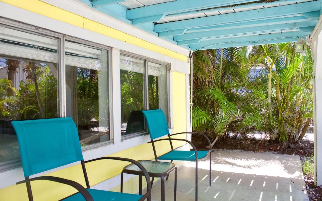 Sandy Hotel