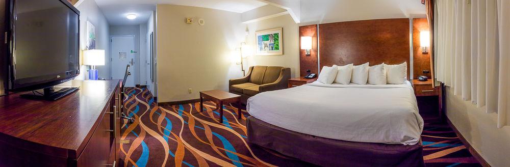 Four Points By Sheraton Lauderdale Airport/cruise Port