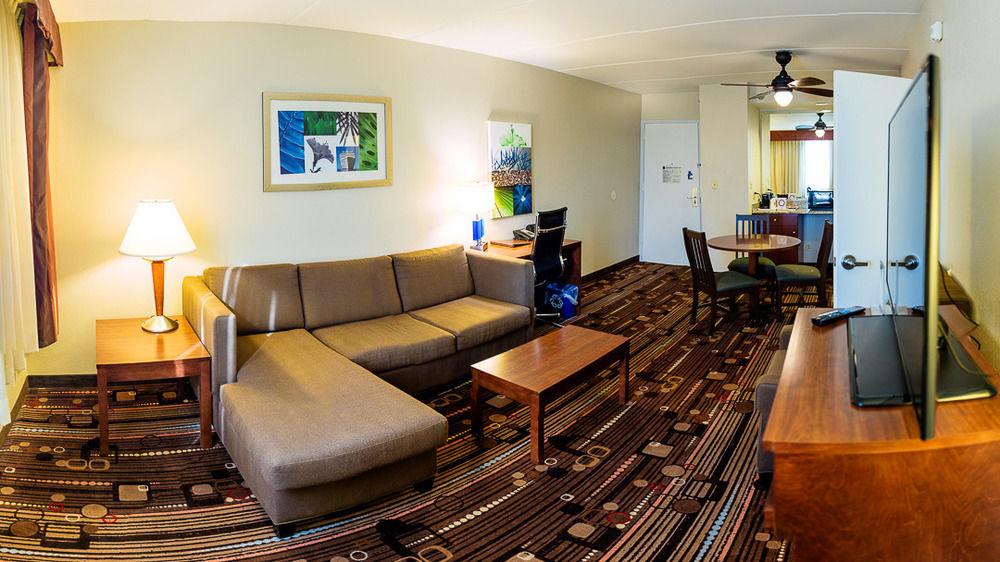 Four Points By Sheraton Lauderdale Airport/cruise Port Fort Lauderdale