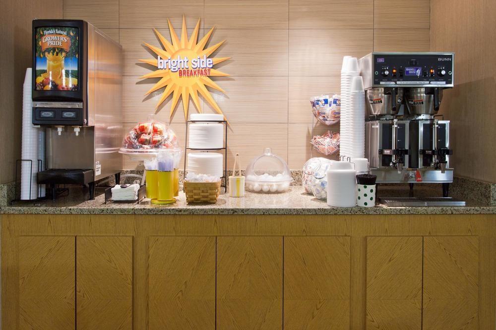 La Quinta Airport Stadium Westshore 3*