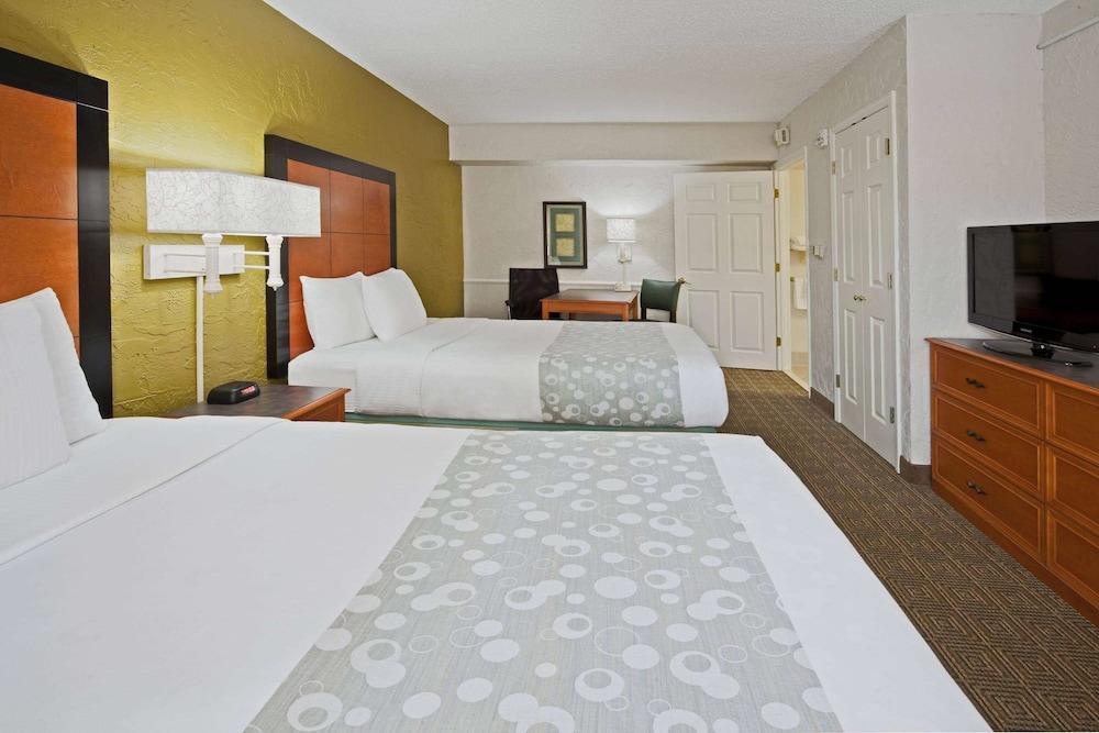 La Quinta Airport Stadium Westshore Hotel 3*