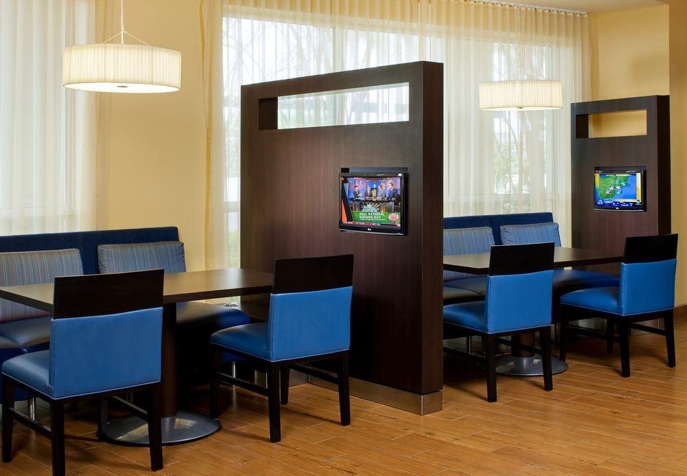 Courtyard By Marriott Lauderdale Airport & Cruise Port 3*