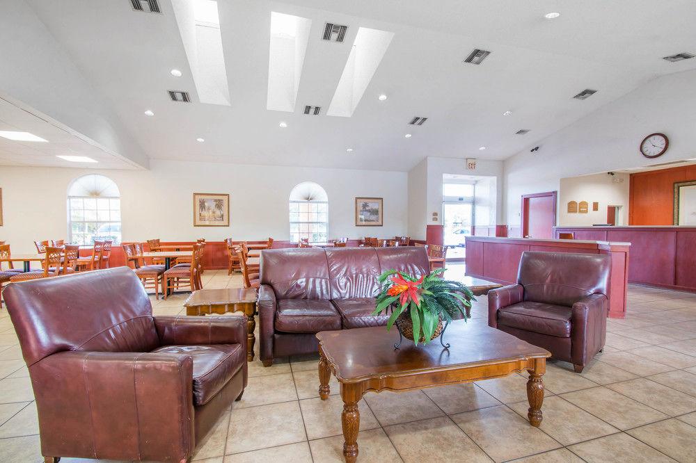 Econo Airport - Rj Stadium Lodge *