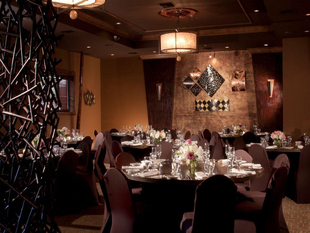 Hotel Embassy By Hilton Palm Gardens Pga Boulevard