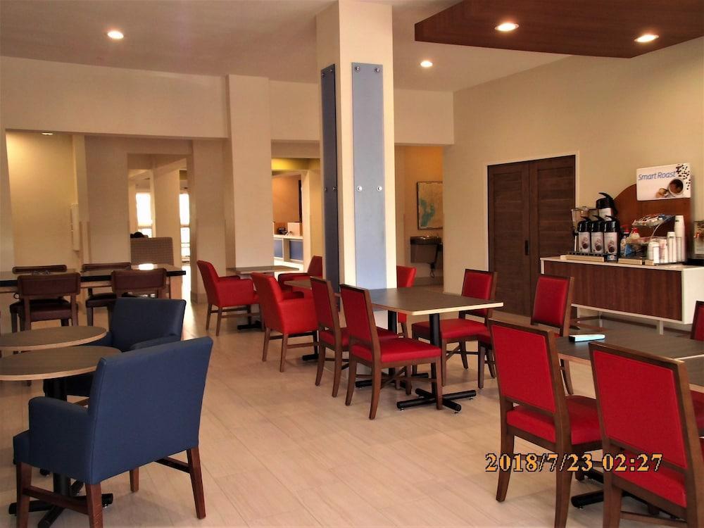Express & Tampa-fairgrounds-casino By Ihg Tampa