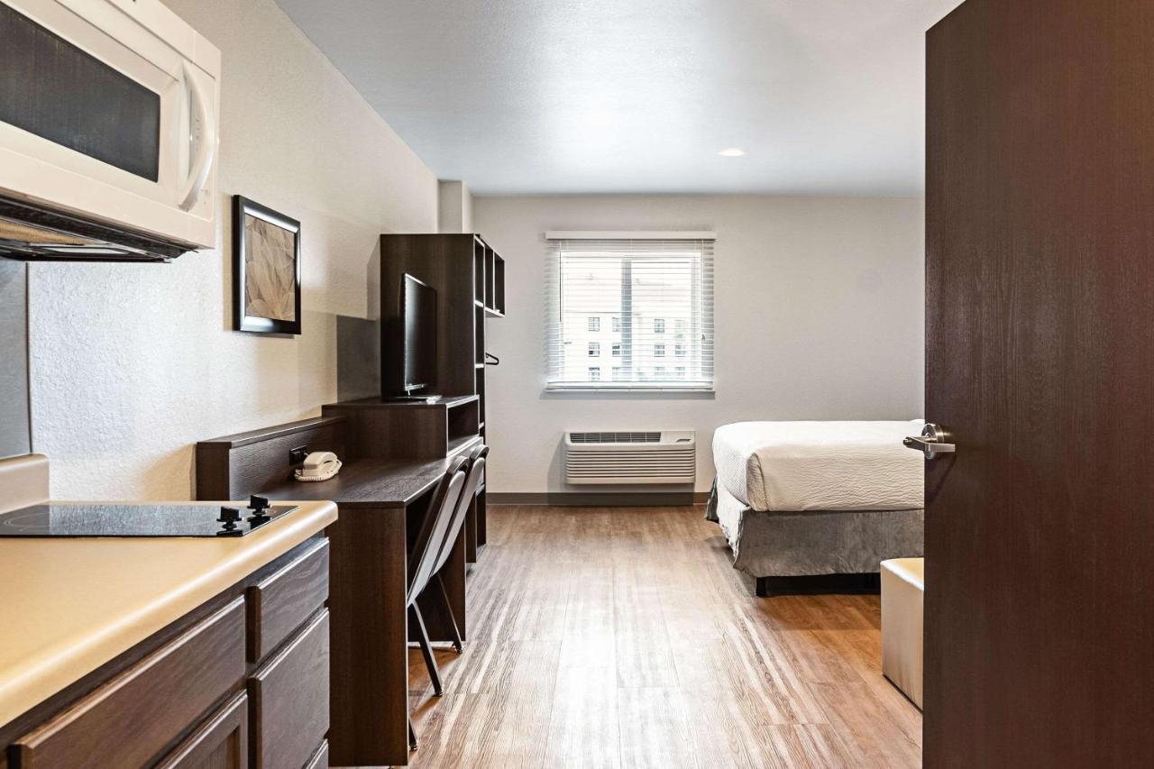 Woodspring Hotel Naples