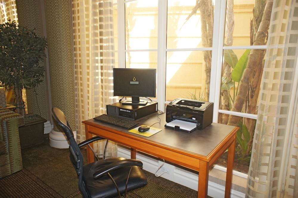 La Quinta By Wyndham Ft. Lauderdale 3*