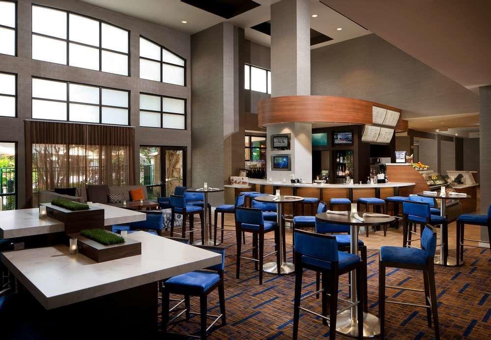 Courtyard By Marriott Orlando Buena Vista In The Marriott Village Lake Buena Vista
