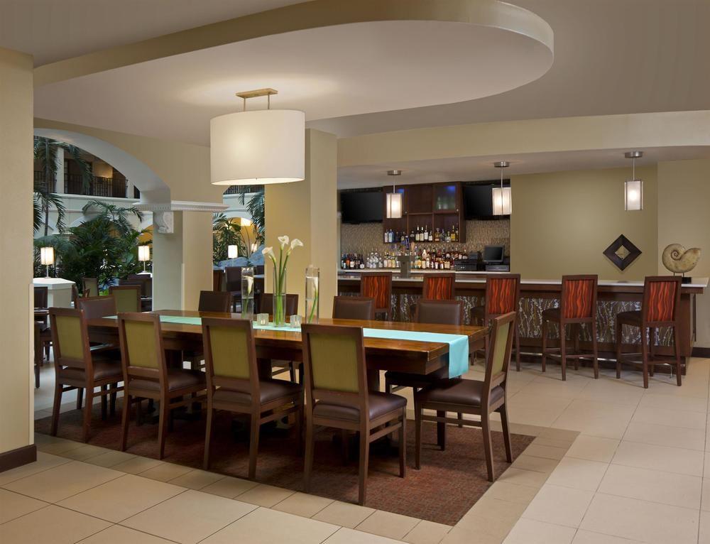 Four Points By Sheraton Airport Westshore Hotel 3*