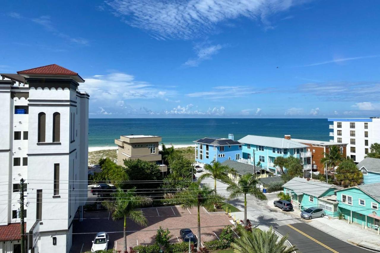 305 - Madeira Bay * St. Pete Beach
