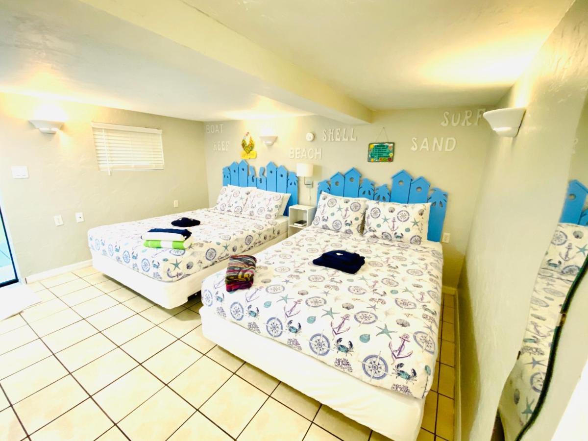 Sun Deck & Inn 2*