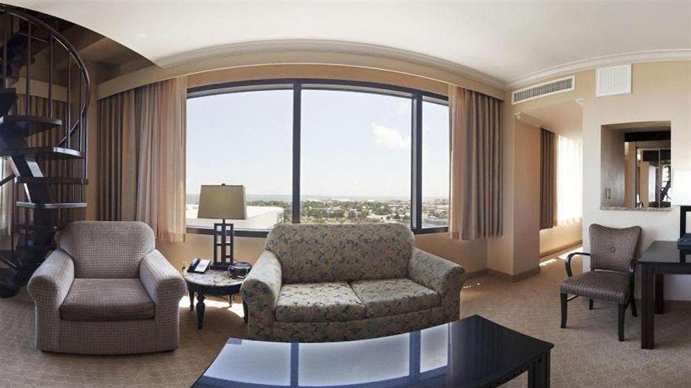 Hotel Crowne Plaza Grand Pensacola