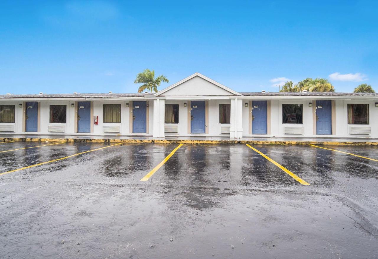 6-fort Myers, Fl 2*